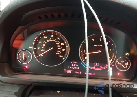 2013 BMW 535I xDrive z USA, uszkodzony, nr VIN WBAFU7C52DDU77443